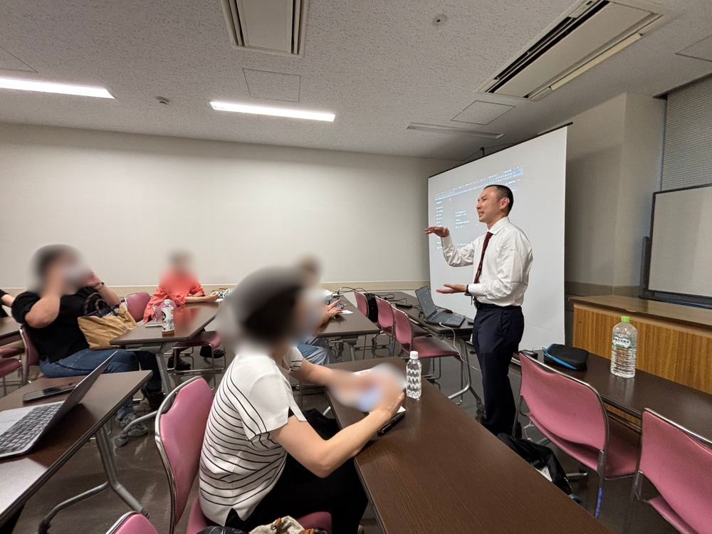 高橋のらくろード（高橋商店街）でのAI活用セミナーの様子
